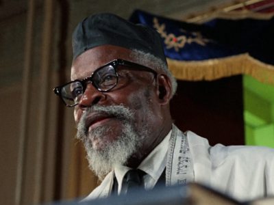 Rabbi Wentworth Arthur Matthew in a scene from "The Angel Levine" (1970).